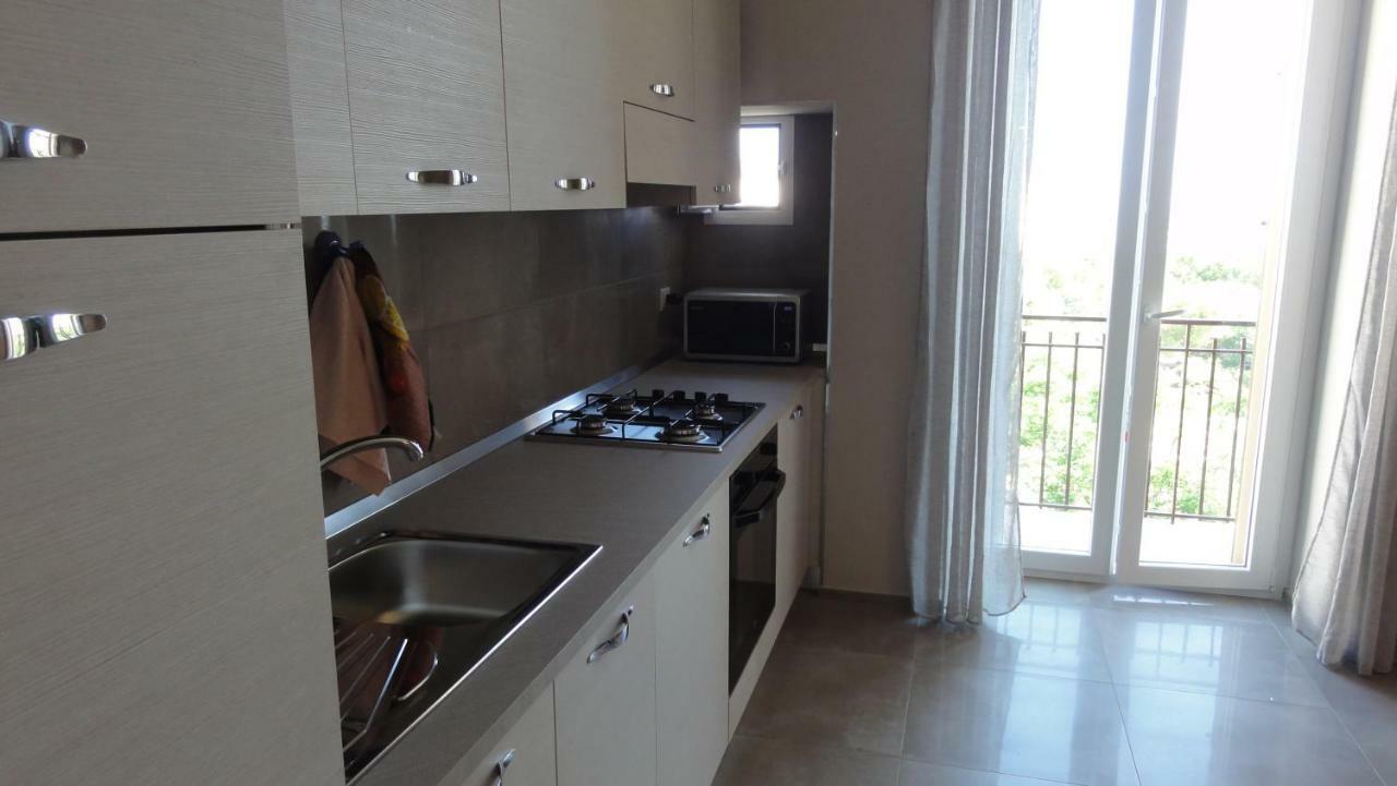 Casa Vacanze La Scalinata Bisceglie Exterior photo