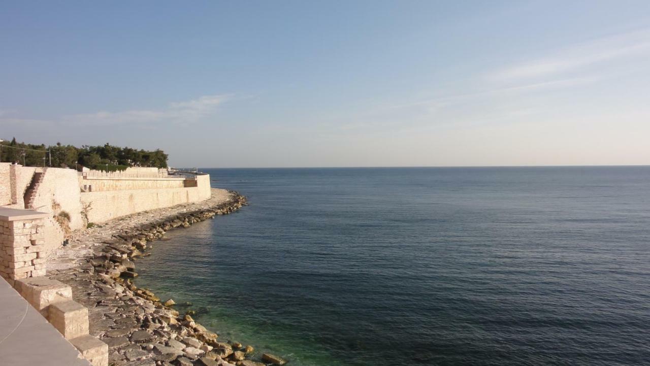 Casa Vacanze La Scalinata Bisceglie Exterior photo